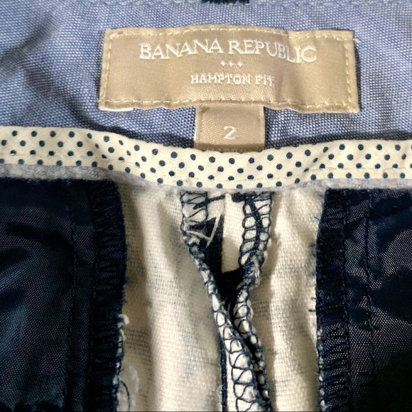 Banana Republic "Hampton Fit" Floral Shorts - Picture 4 of 4